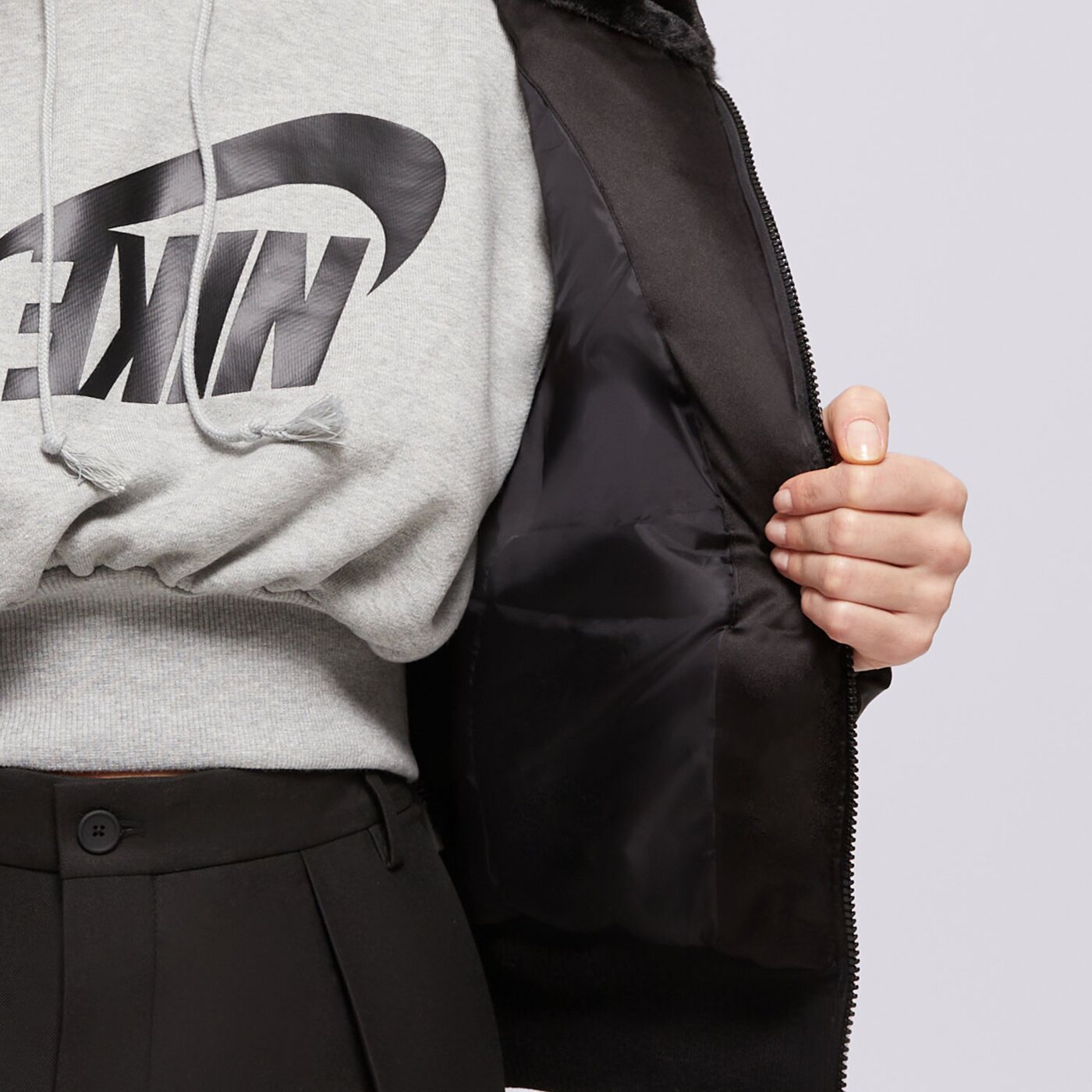 Дамско зимно яке ELLESSE ЯКЕ JOANARA PADDED JACKET BLK sgp15961011 цвят черен