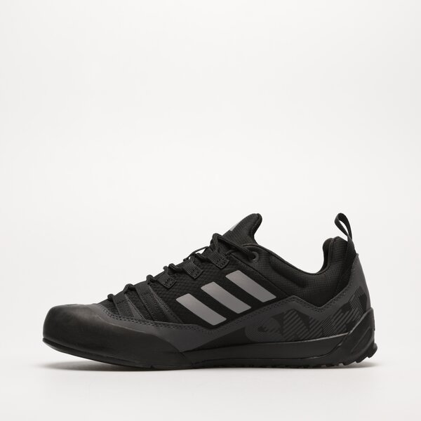 Мъжки зимни обувки ADIDAS TERREX SWIFT SOLO 2 ie6901 цвят черен
