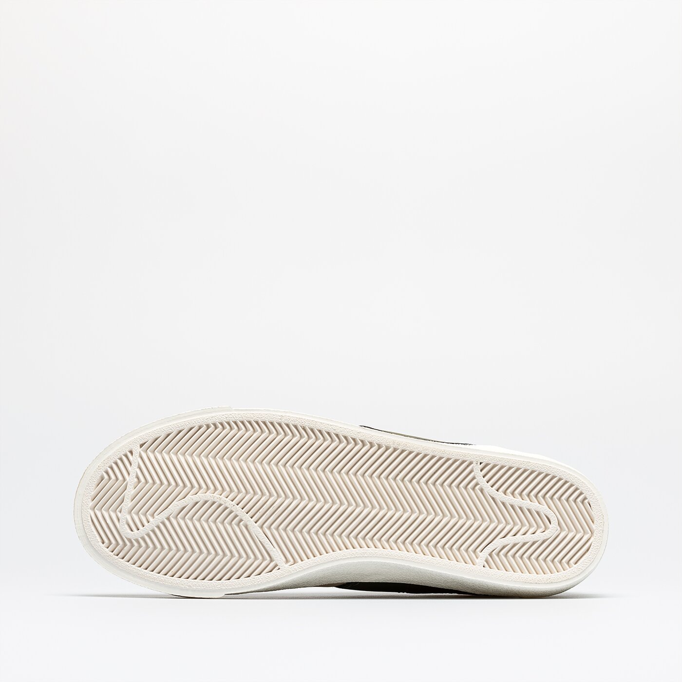 Дамски маратонки NIKE W BLAZER LOW '77 JUMBO dq1470-105 цвят бежов