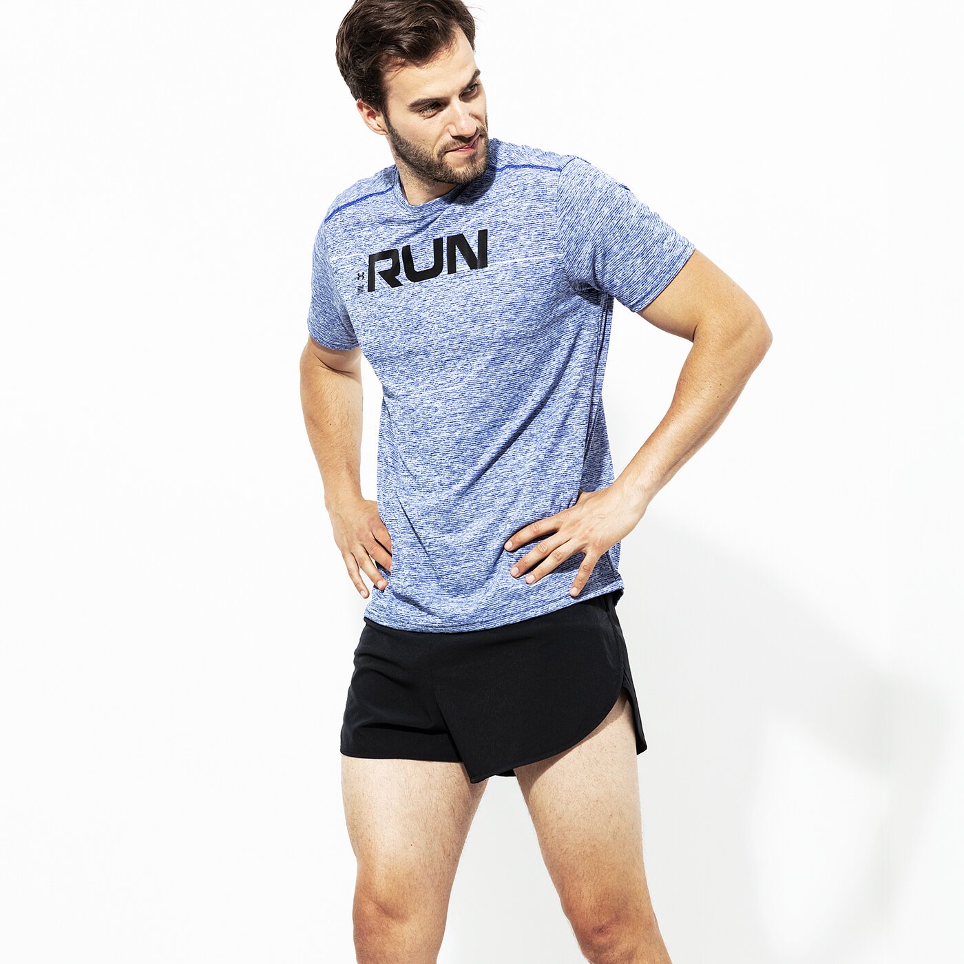 Мъжка тениска UNDER ARMOUR ТЕНИСКА SS RUN FRONT GRAPHIC SS 1316844-574 цвят син