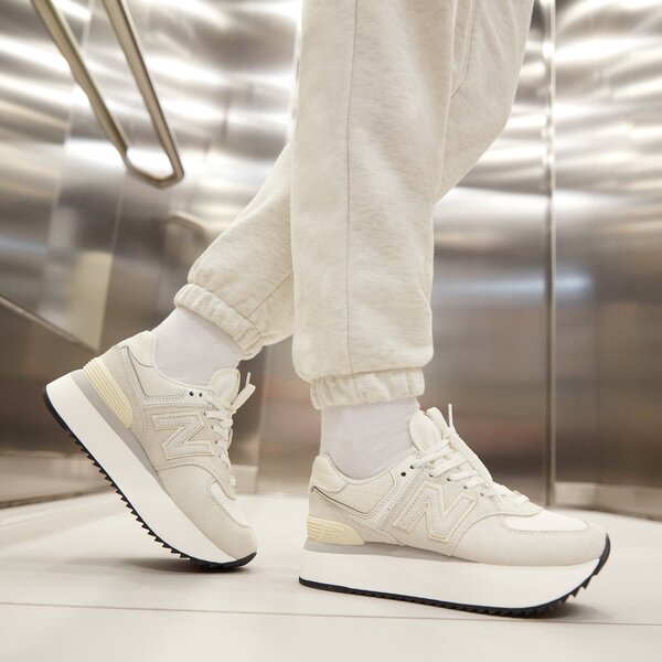 Дамски маратонки NEW BALANCE 574  wl574zaa цвят бял
