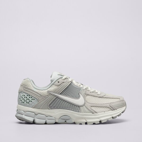 Дамски маратонки NIKE W ZOOM VOMERO 5 hq0458-001 цвят сив
