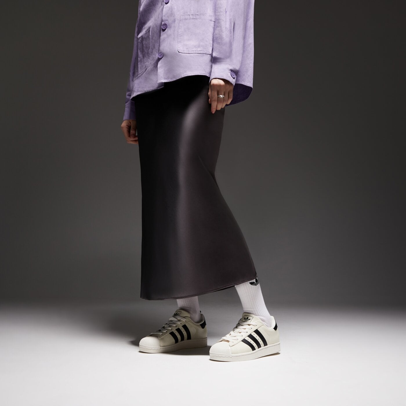 Дамски маратонки ADIDAS SUPERSTAR II W js4013 цвят бял