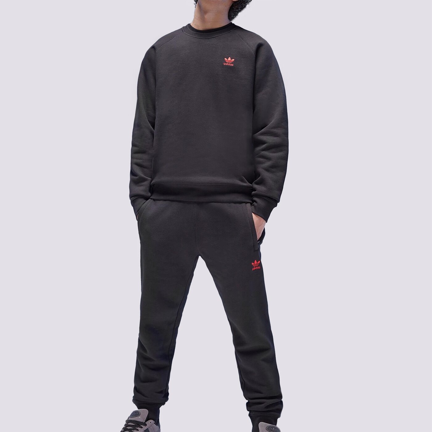 Мъжки суичър ADIDAS СУИТЧЪР ESSENTIAL CREW ORIGINALS CORE iz0015 цвят черен
