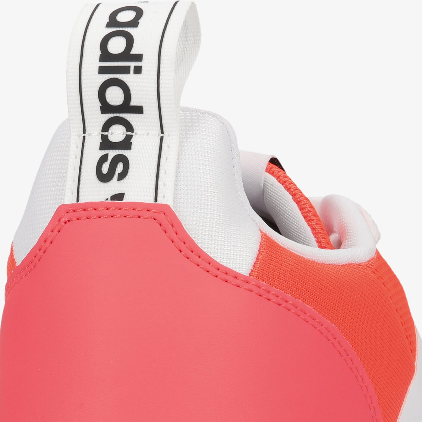 Мъжки маратонки ADIDAS MULTIX h04470 цвят червен