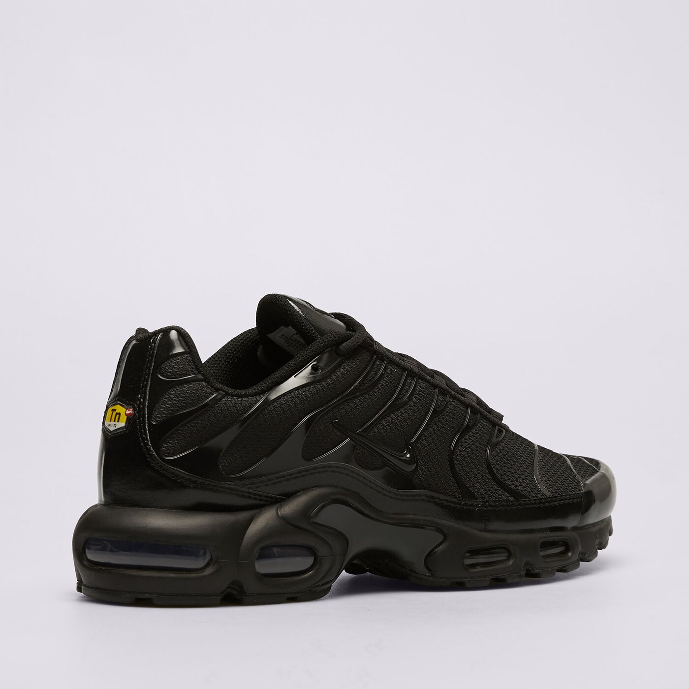 Мъжки маратонки NIKE AIR MAX PLUS 604133-050 цвят черен