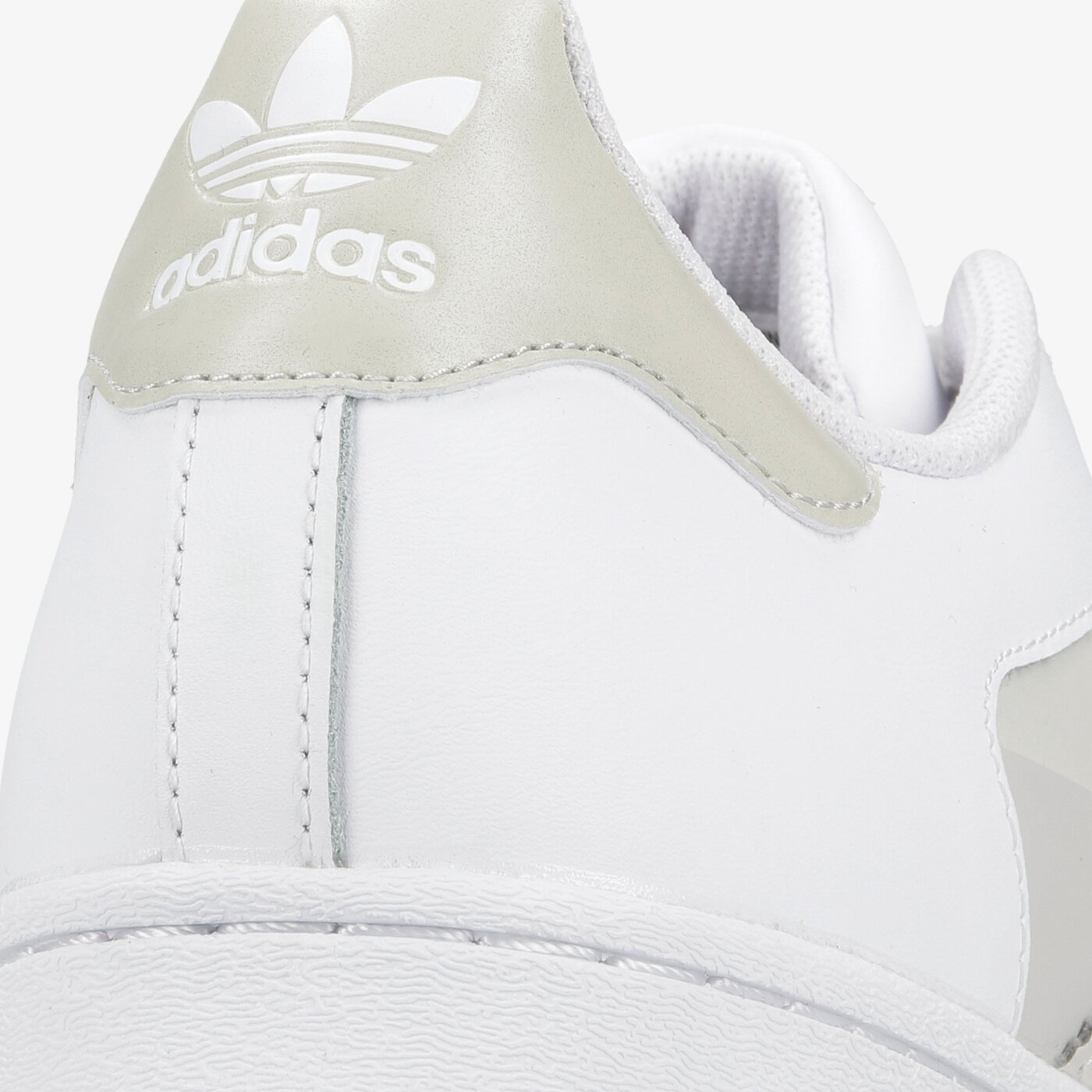 Мъжки маратонки ADIDAS SUPERSTAR  fy8790 цвят бял