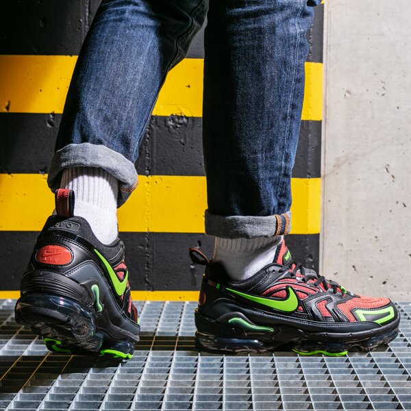 Мъжки маратонки NIKE AIR VAPORMAX EVO dc9393-600 цвят кафяв