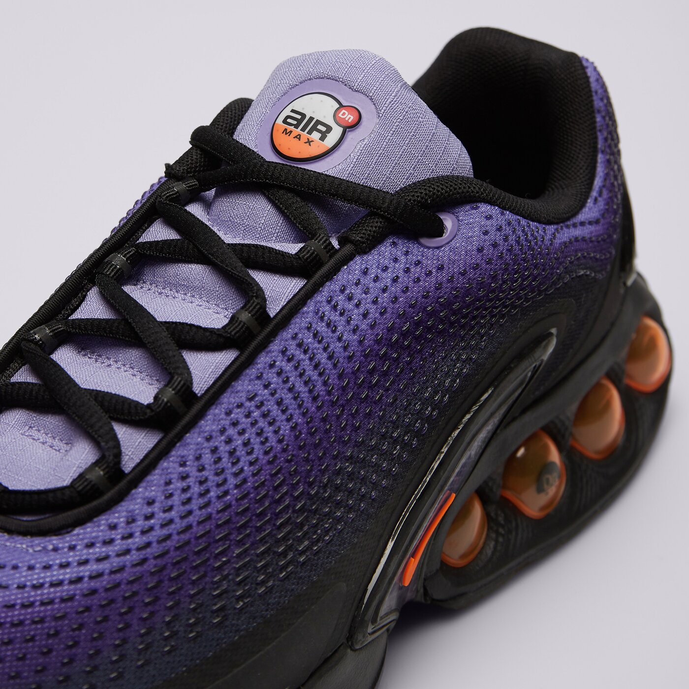 Мъжки маратонки NIKE AIR MAX DN SE hf5531-500 цвят черен