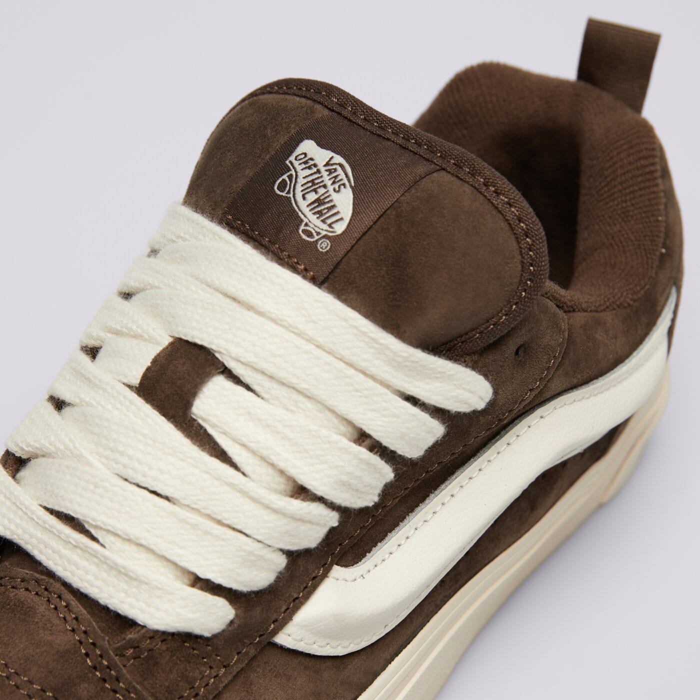 Дамски маратонки VANS KNU SKOOL  vn000d6zemp1 цвят кафяв