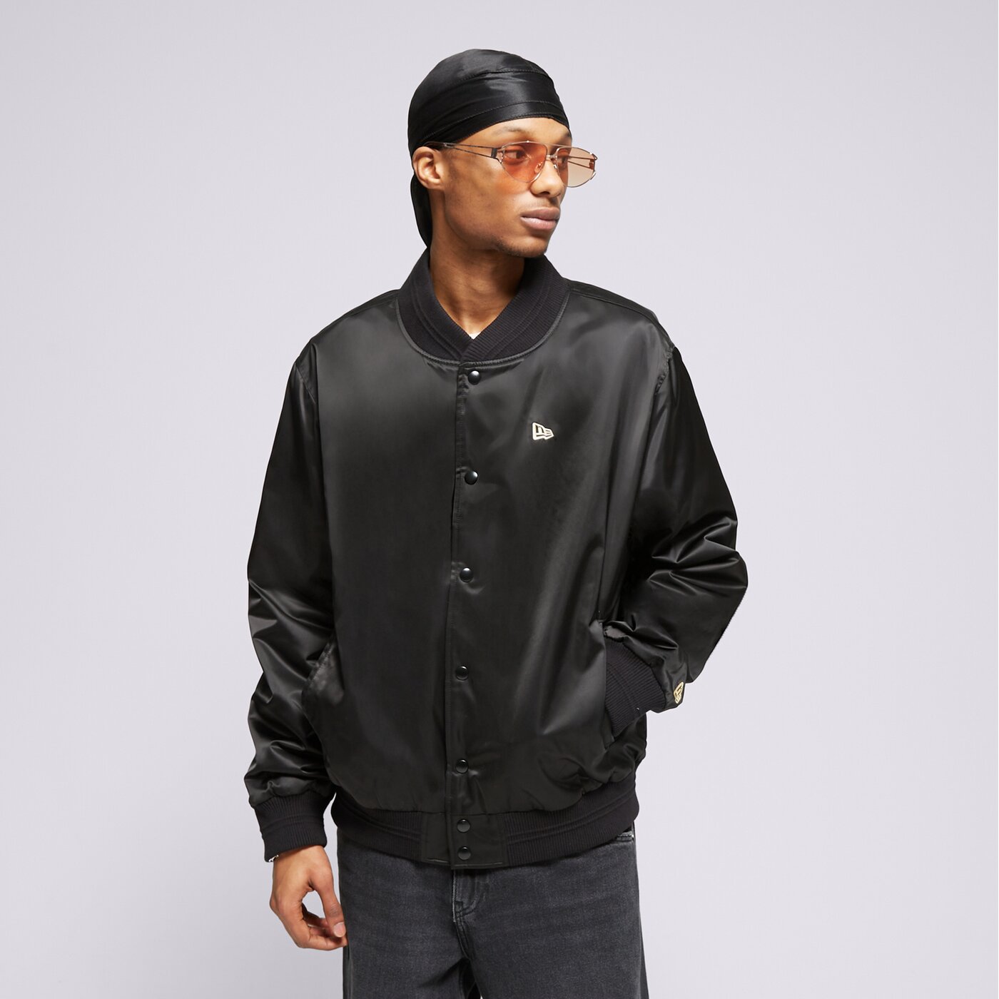 Мъжко зимно яке NEW ERA ЯКЕ NE SATIN BOMBER NONE 60435373 цвят черен