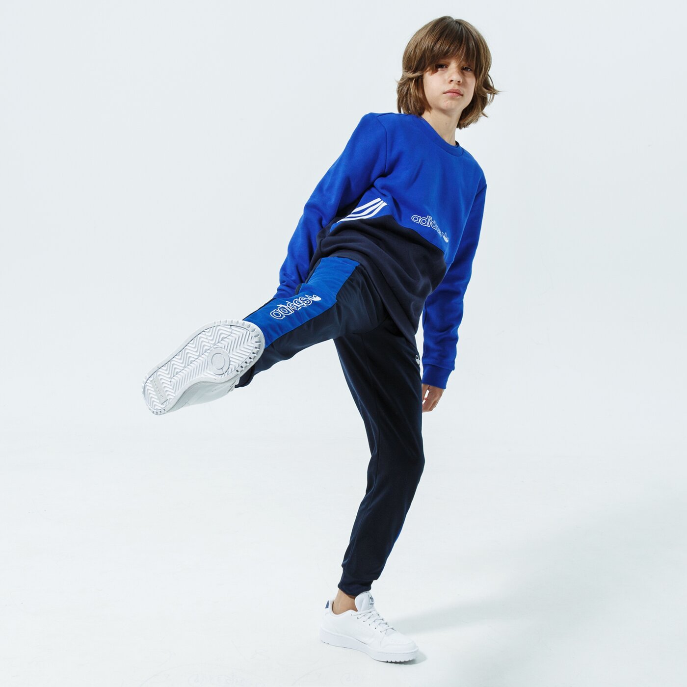 Детски суичър ADIDAS СУИТЧЪР CREW MM gn2317 цвят син