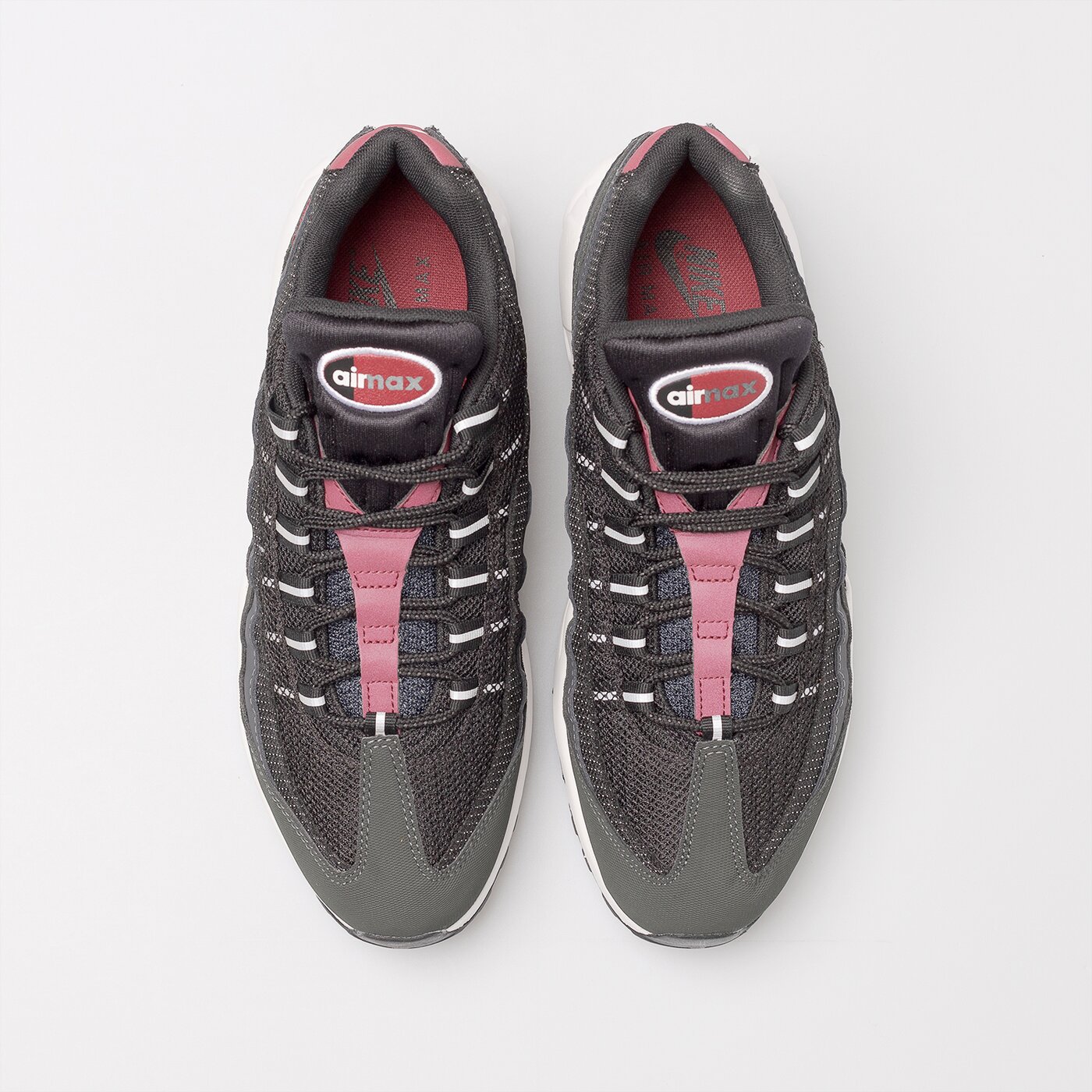 Мъжки маратонки AIR MAX 95 ESSENTIAL dq3982-001 цвят черен