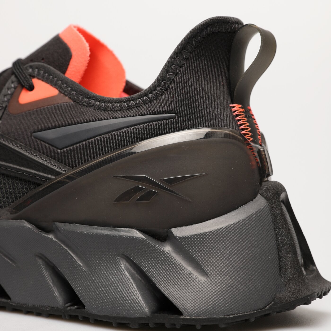 Мъжки маратонки REEBOK ZIG KINETICA 3 hr1326 цвят черен