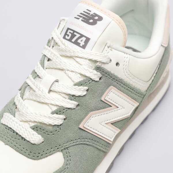 Дамски маратонки NEW BALANCE 574  wl574aj2 цвят зелен