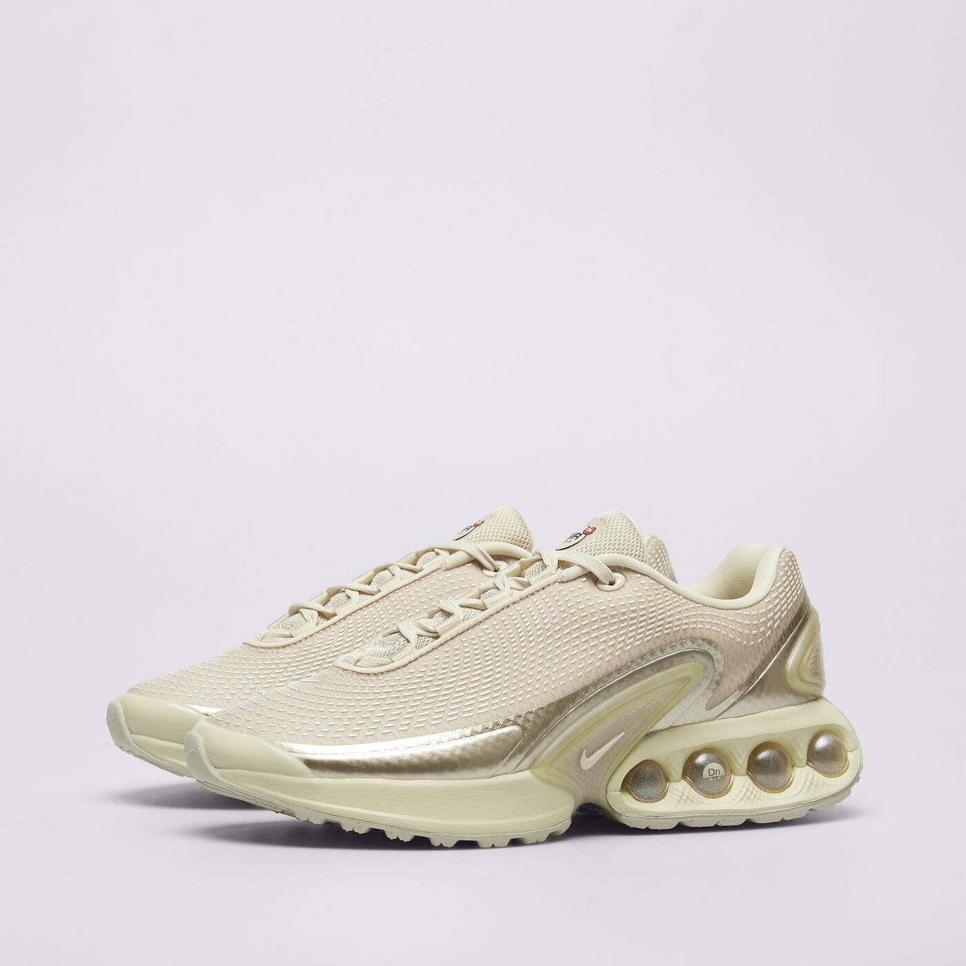 Дамски маратонки NIKE W AIR MAX DN  hv4861-200 цвят бежов