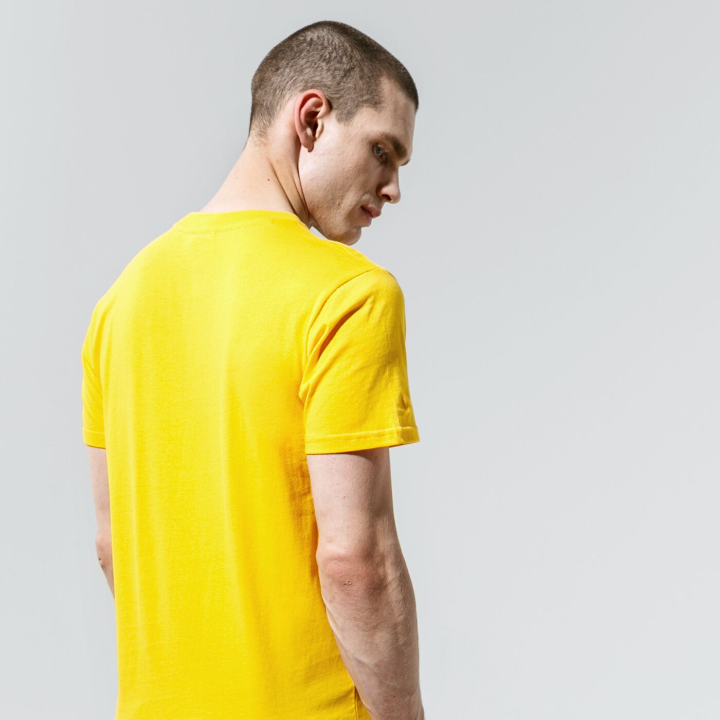 Мъжка тениска CHAMPION ТЕНИСКА CREWNECK ТЕНИСКА 216957ys058 цвят жълт