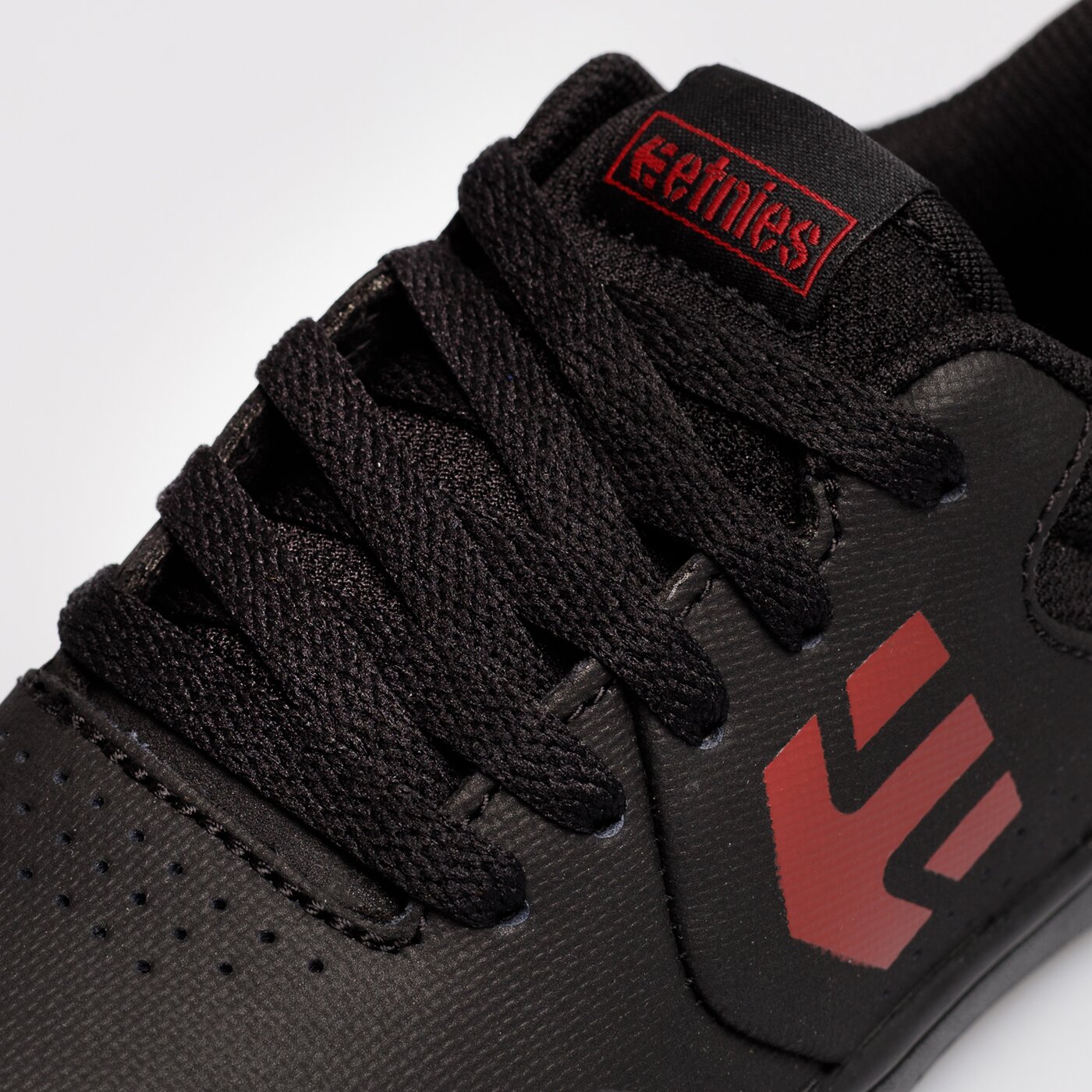 Детски маратонки ETNIES KIDS MARANA 4301000120551 цвят черен