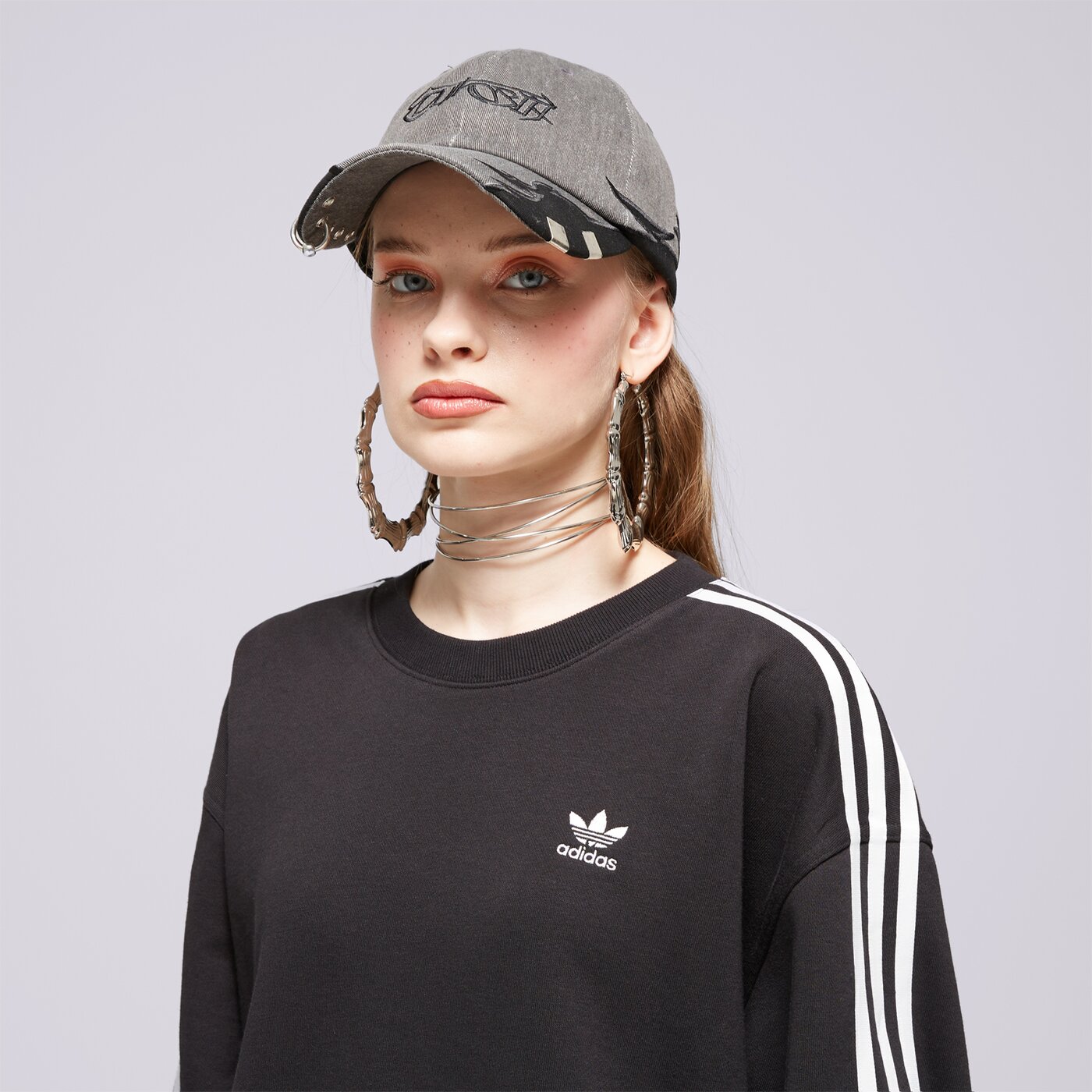 Дамски суичър ADIDAS СУИТЧЪР 3 S CREW OS iu2423 цвят черен