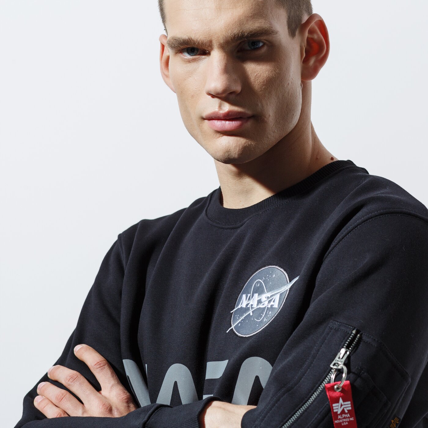 Мъжки суичър ALPHA INDUSTRIES СУИТЧЪР NASA REFLECTIVE SWEATER 178309-03 цвят черен