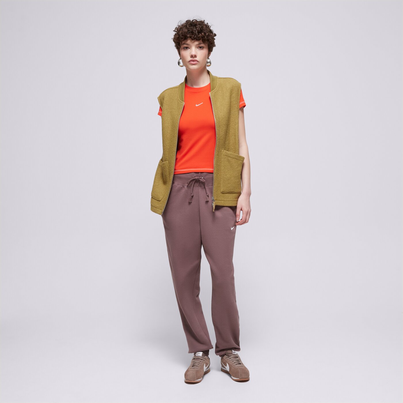 Дамска тениска NIKE ТЕНИСКА W NSW CHLL KNT MD CRP GLS hv6525-633 цвят червен