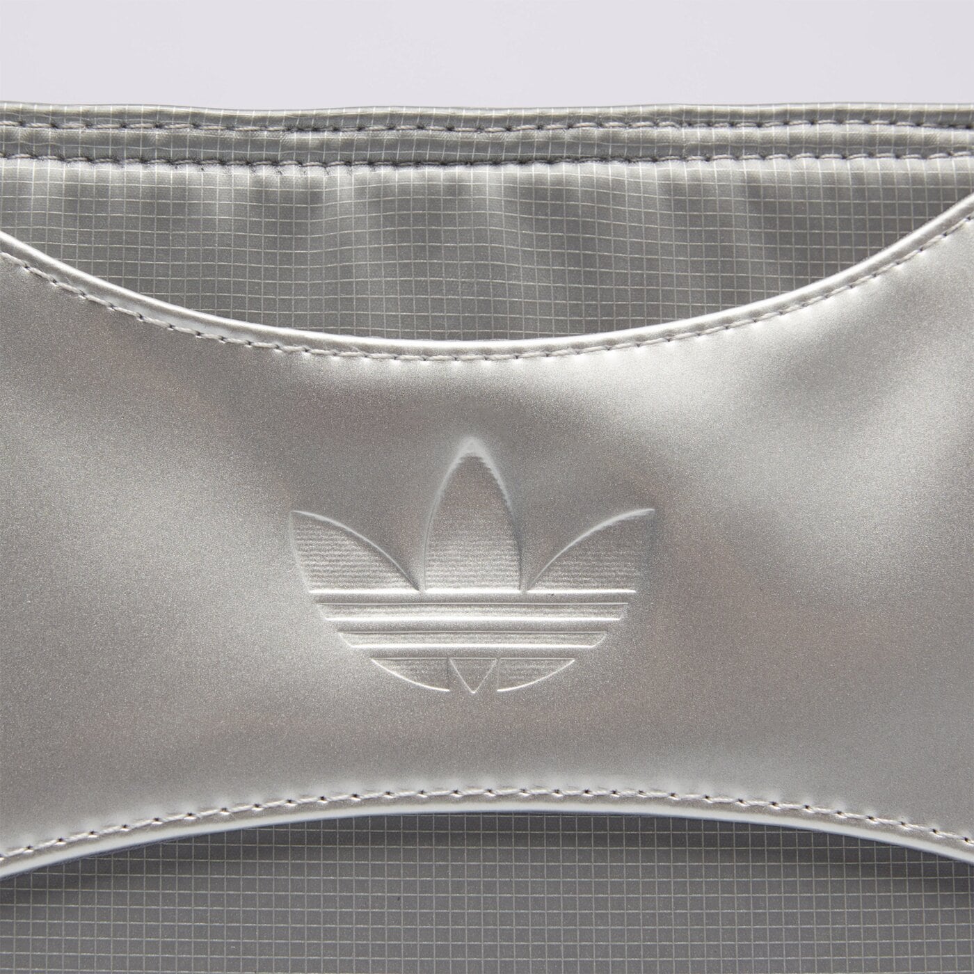 Дамски сак ADIDAS ЧАНТА CLUTCH SH BAG jx9194 цвят сребърен