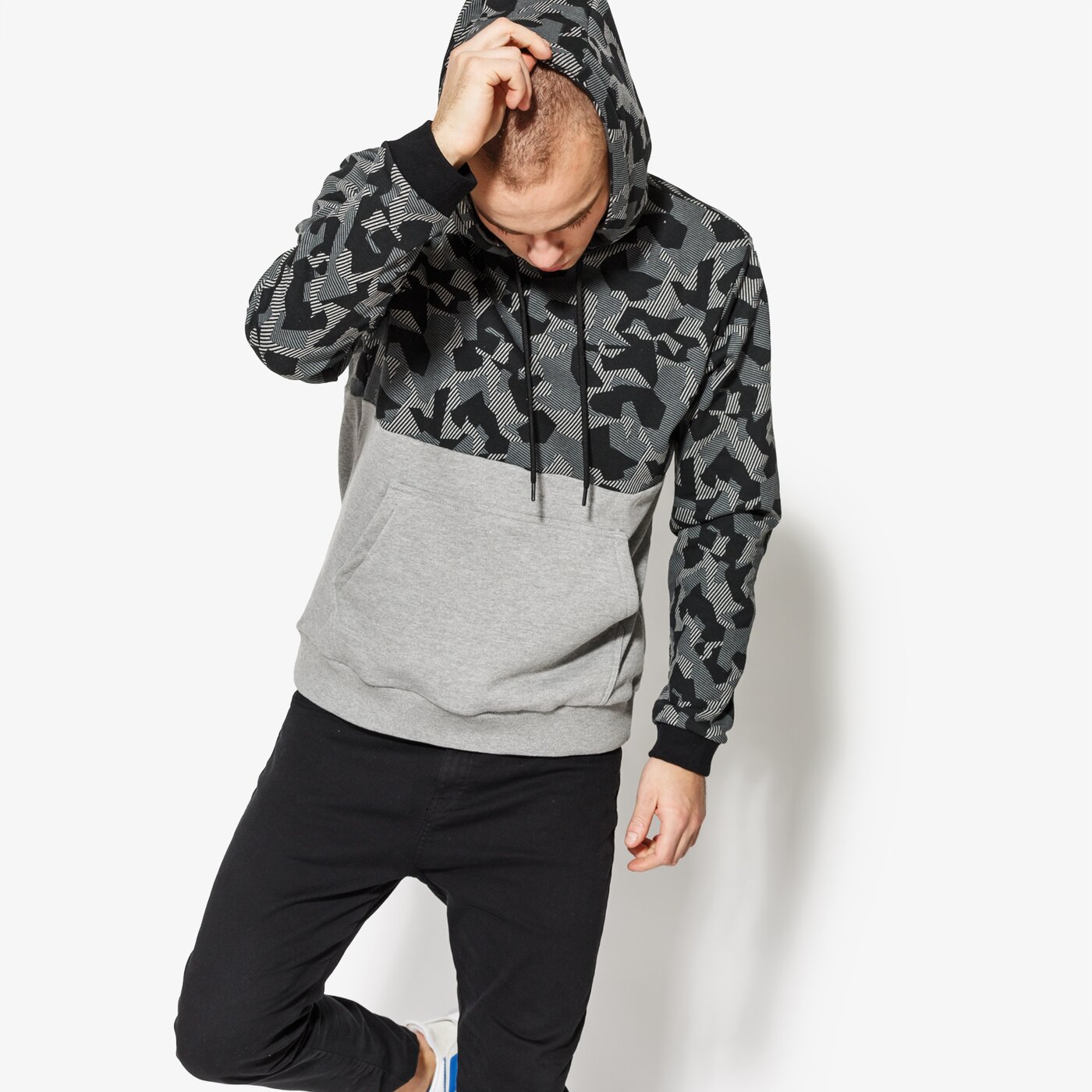 Мъжки суичър CONFRONT СУИТЧЪР MORE cf18blm33001 цвят сив