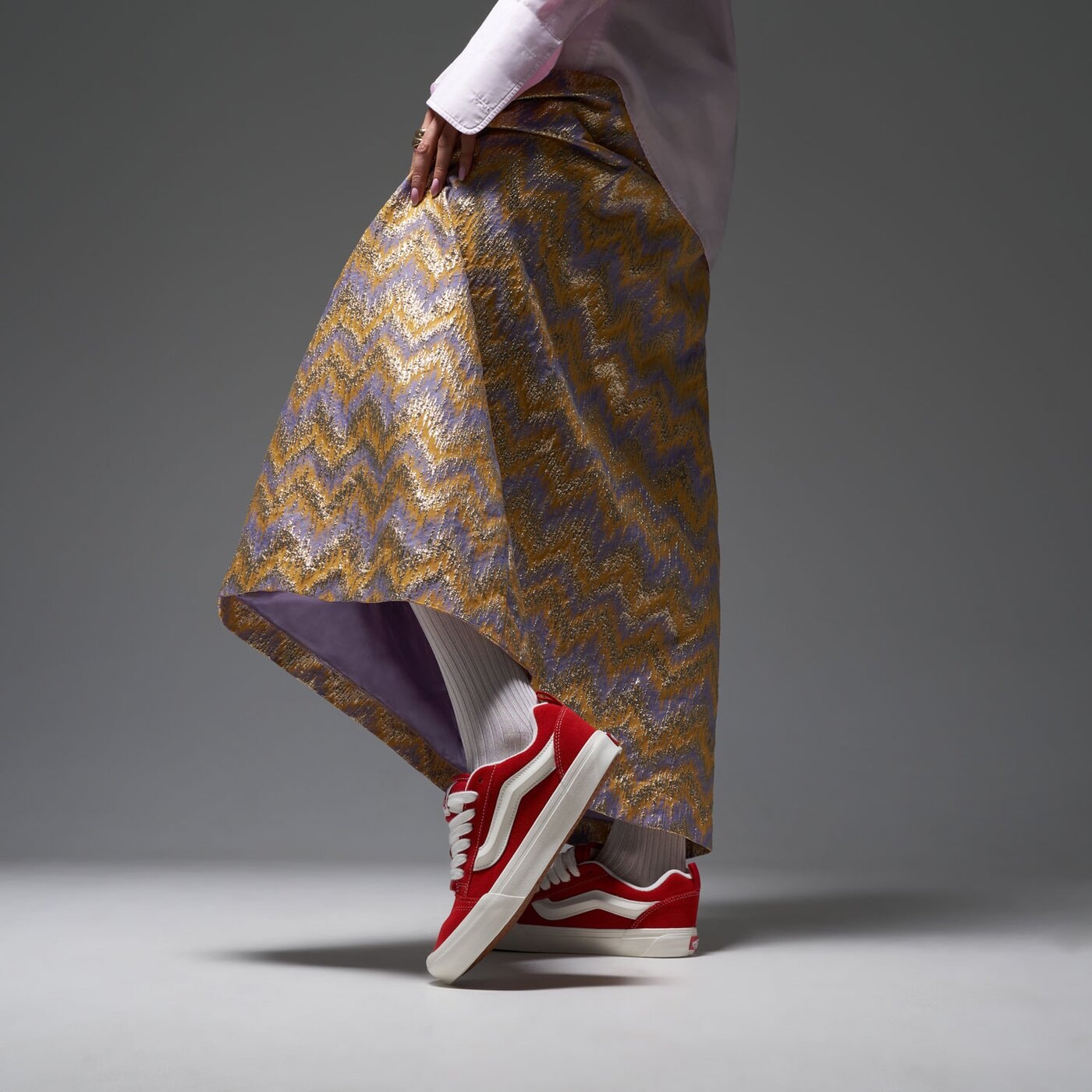 Дамски маратонки VANS KNU SKOOL  vn000d75bop1 цвят червен