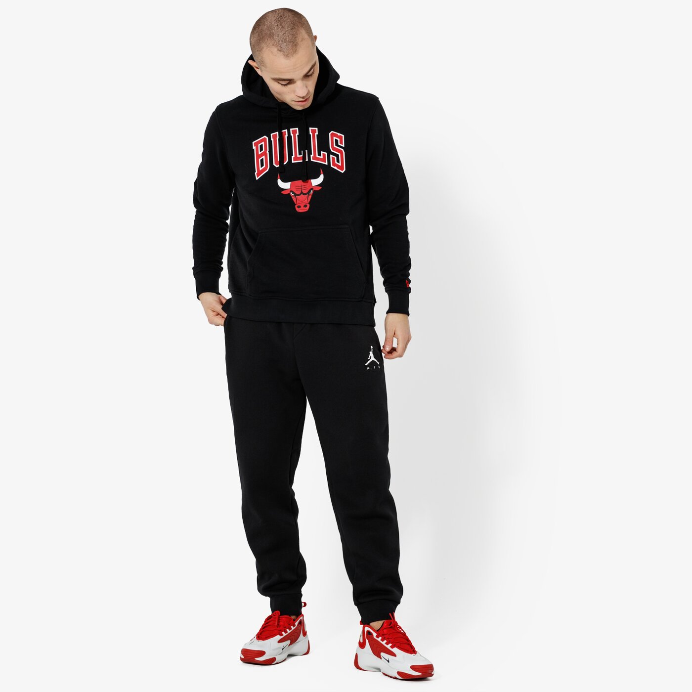 Мъжки суичър NEW ERA СУИТЧЪР NBA ТОП 6 BULLS CHICAGO BULLS BLK 11530761 цвят черен
