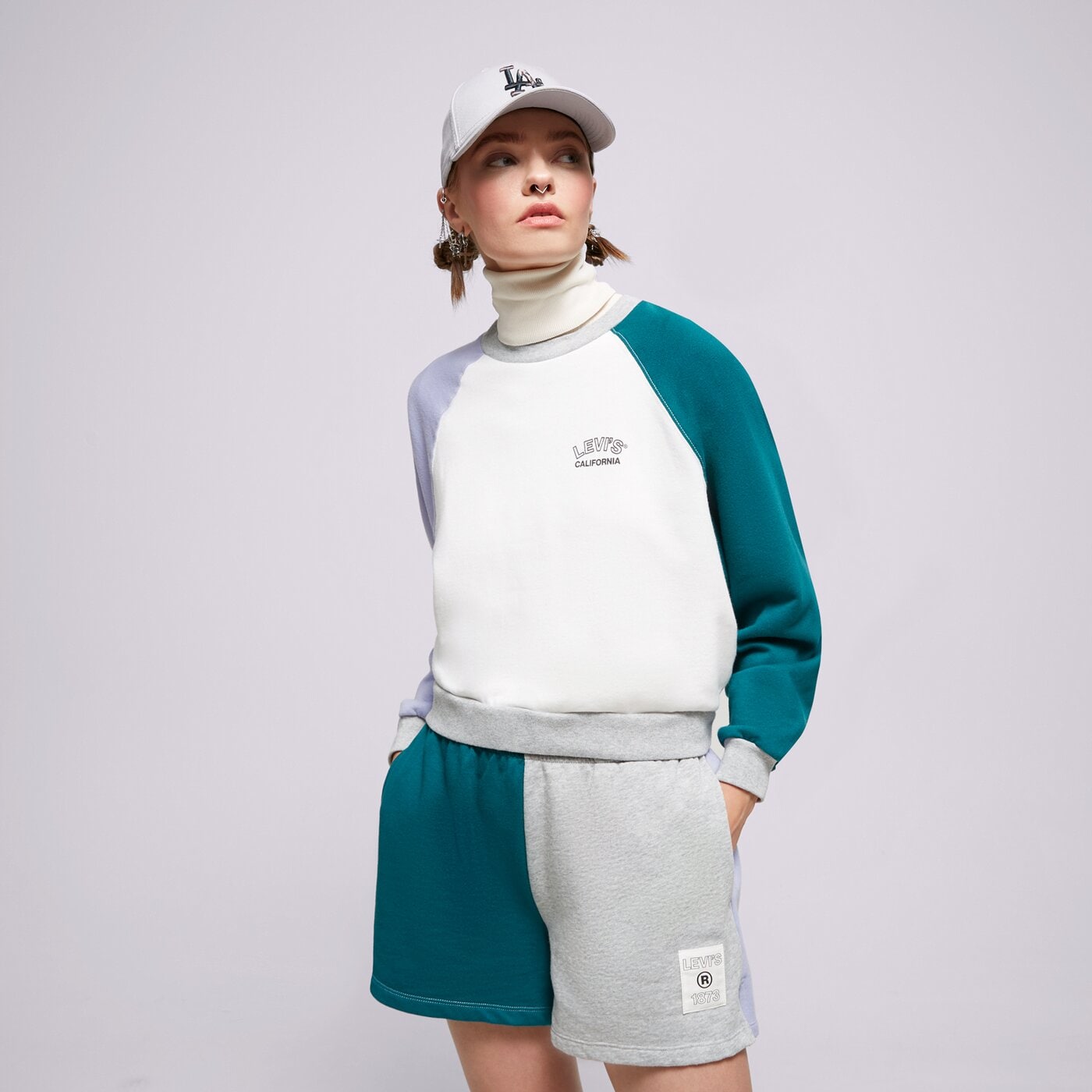 Дамски суичър LEVI'S СУИТЧЪР GR VINTAGE RAGLAN CREW MULTI-COLOR 187220080 цвят многоцветен