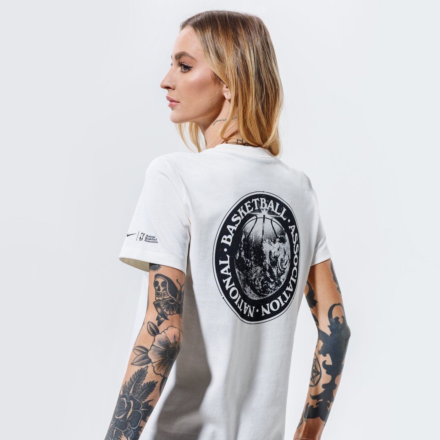 Дамска тениска NIKE ТЕНИСКА WOMAN TEAM 31 NBA dc1944-910 цвят бежов