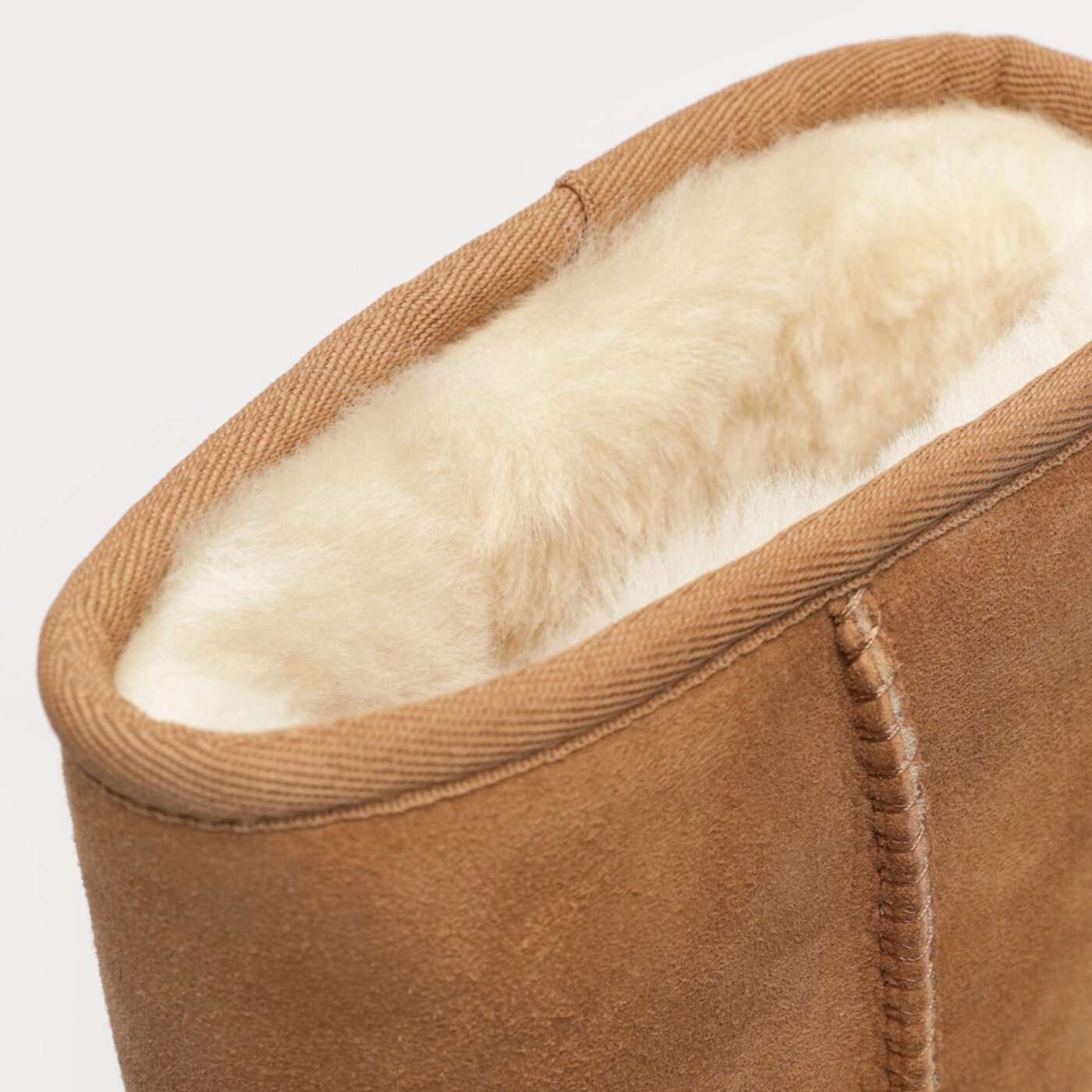 Дамски кежуал UGG CLASSIC SHORT II 1016223-che цвят кафяв