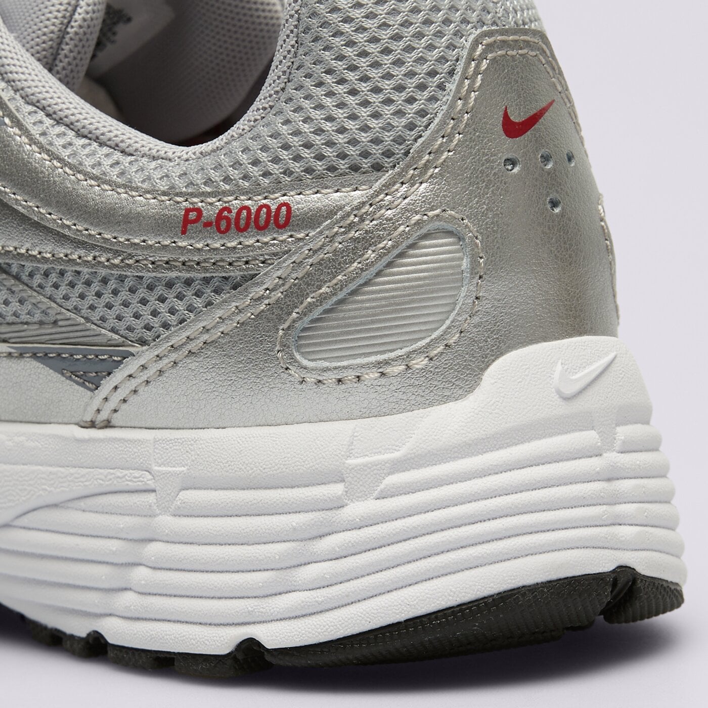 Детски маратонки NIKE P-6000 hv5064-002 цвят сребърен