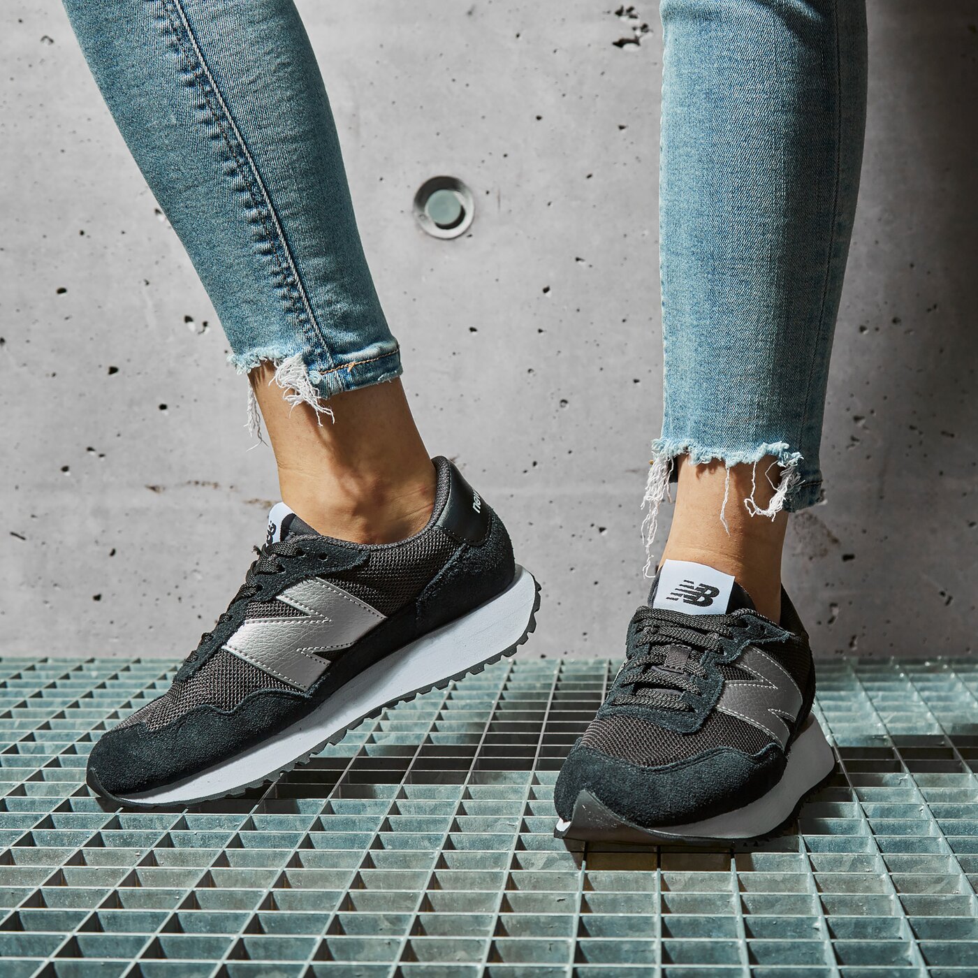 Дамски маратонки NEW BALANCE 237  ws237cc цвят черен