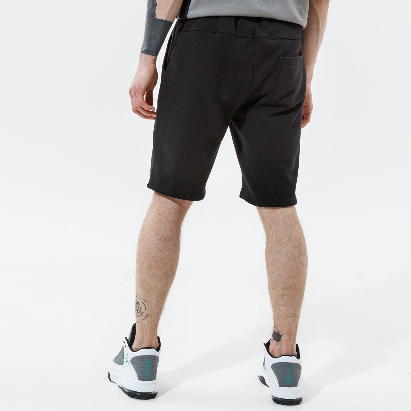 Мъжки къси панталони CONFRONT ШОРТИ BASIC SHORTS BLK cf121szm15001 цвят черен