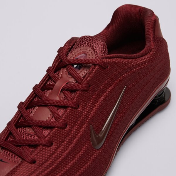 Дамски маратонки NIKE W SHOX Z hq7540-600 цвят бордо