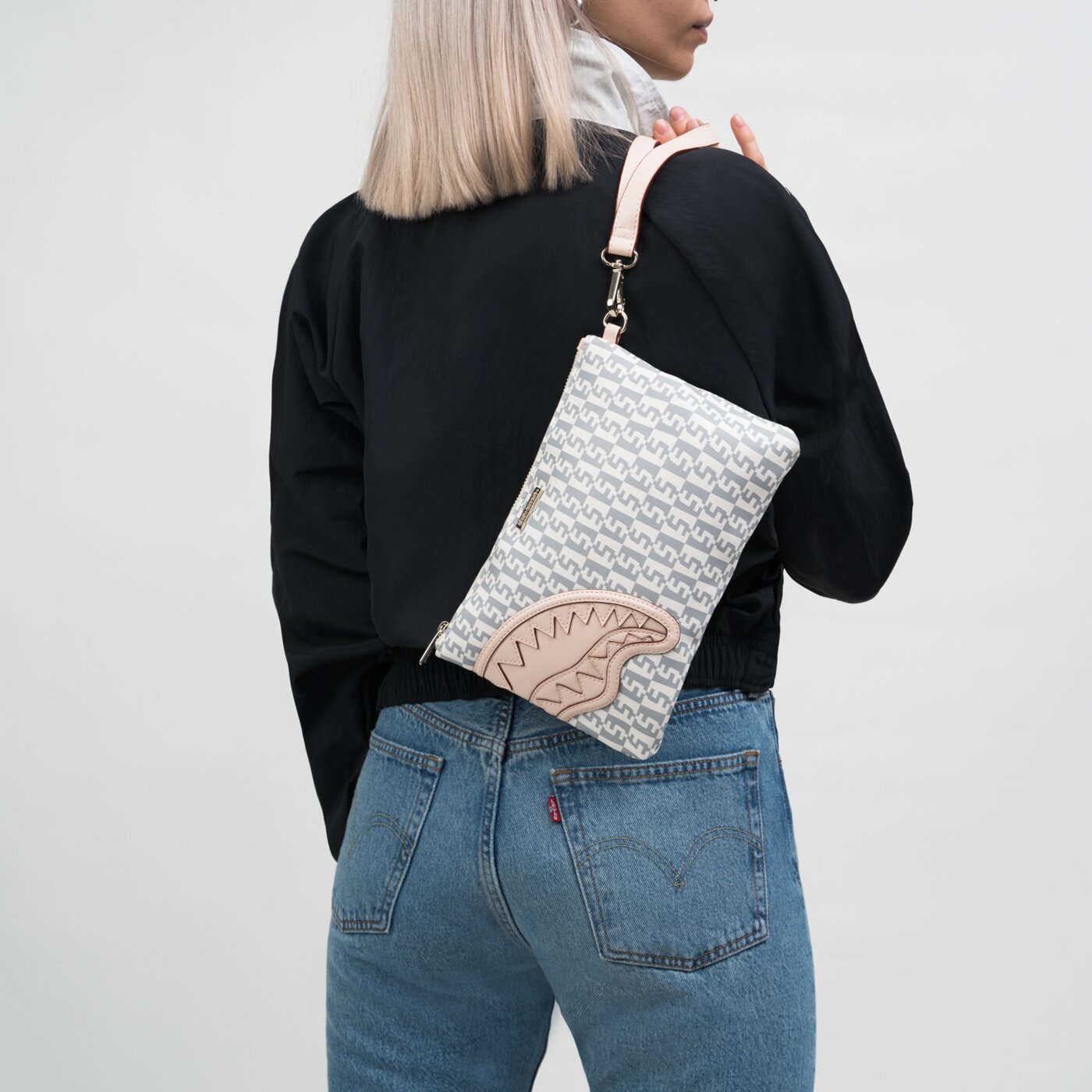 Детска раница SPRAYGROUND ЧАНТА ROSE MONEY CHECK POUCHETTE 910b4656nsz цвят многоцветен