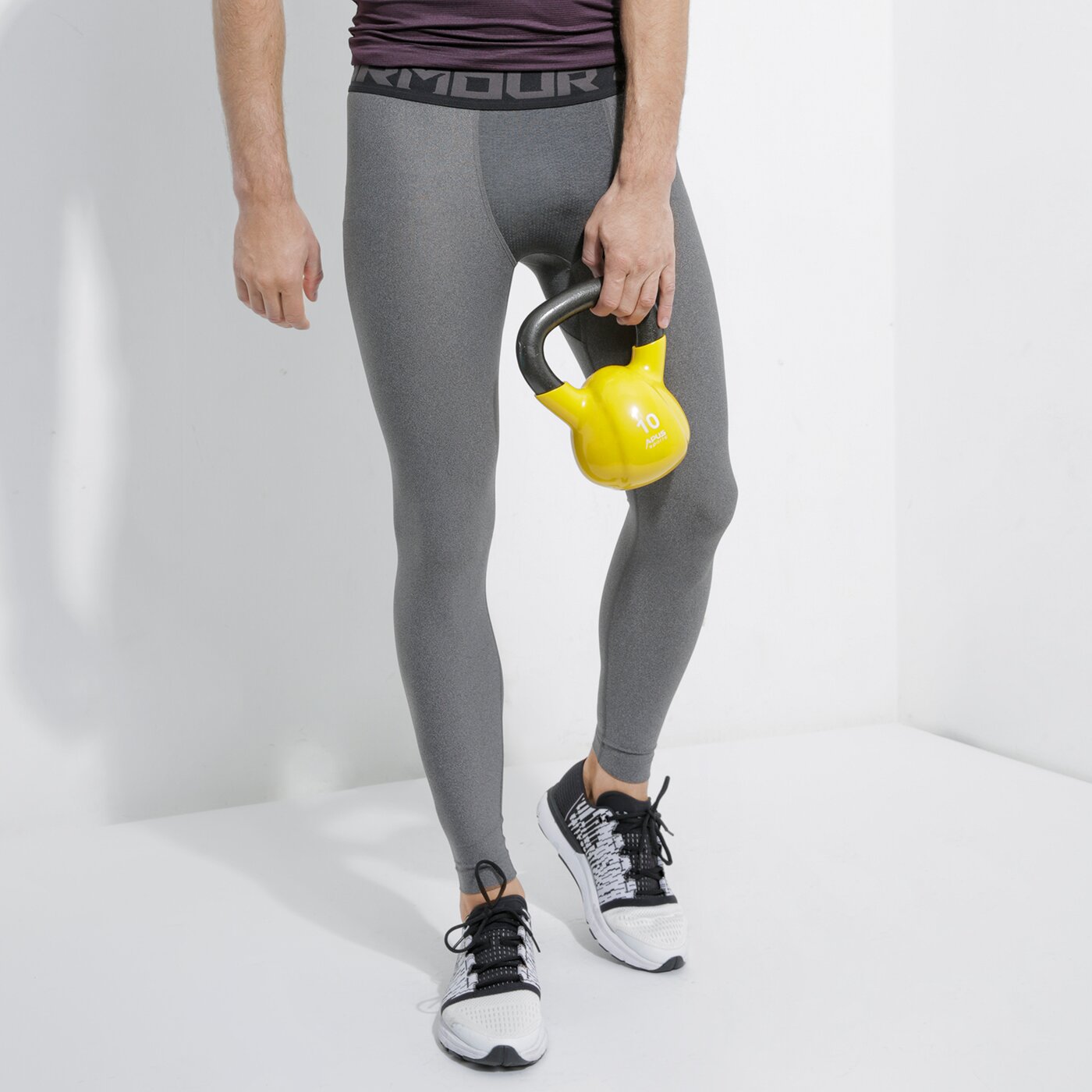 Мъжки панталони UNDER ARMOUR КЛИН HG ARMOUR 2.0 LEGGING 1289577090 цвят сив