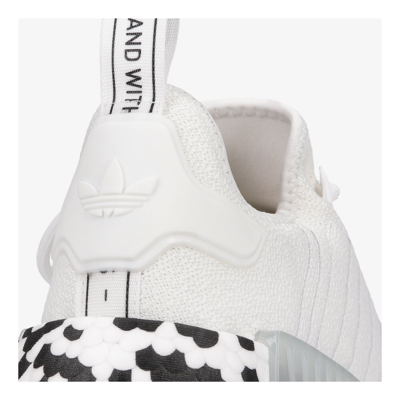 Мъжки маратонки ADIDAS NMD_R1 gz7921 цвят бял