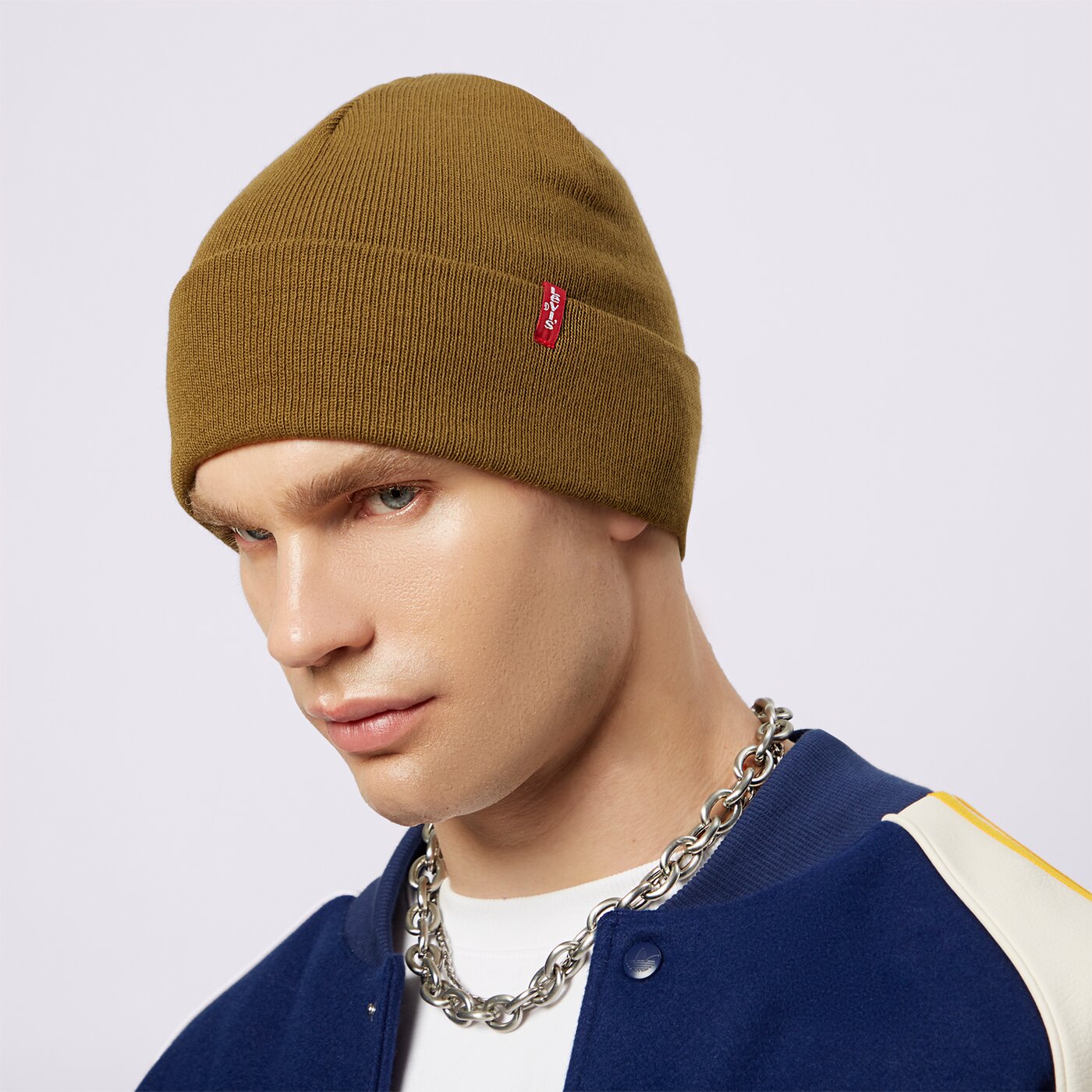 Дамска зимна шапка LEVI'S ШАПКА SLOUCHY RED TAB BEANIE d7543-0006 цвят каки
