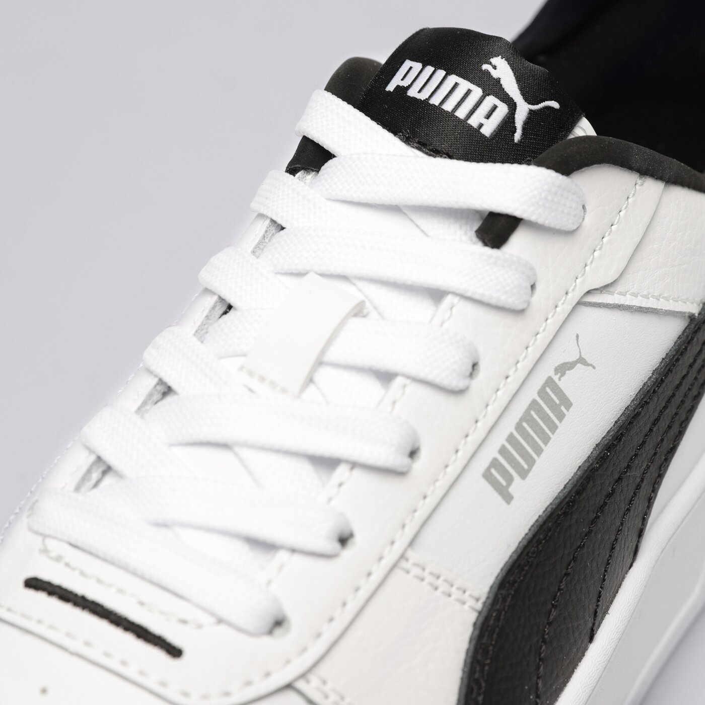 Дамски маратонки PUMA CARINA STREET 38939003 цвят бял