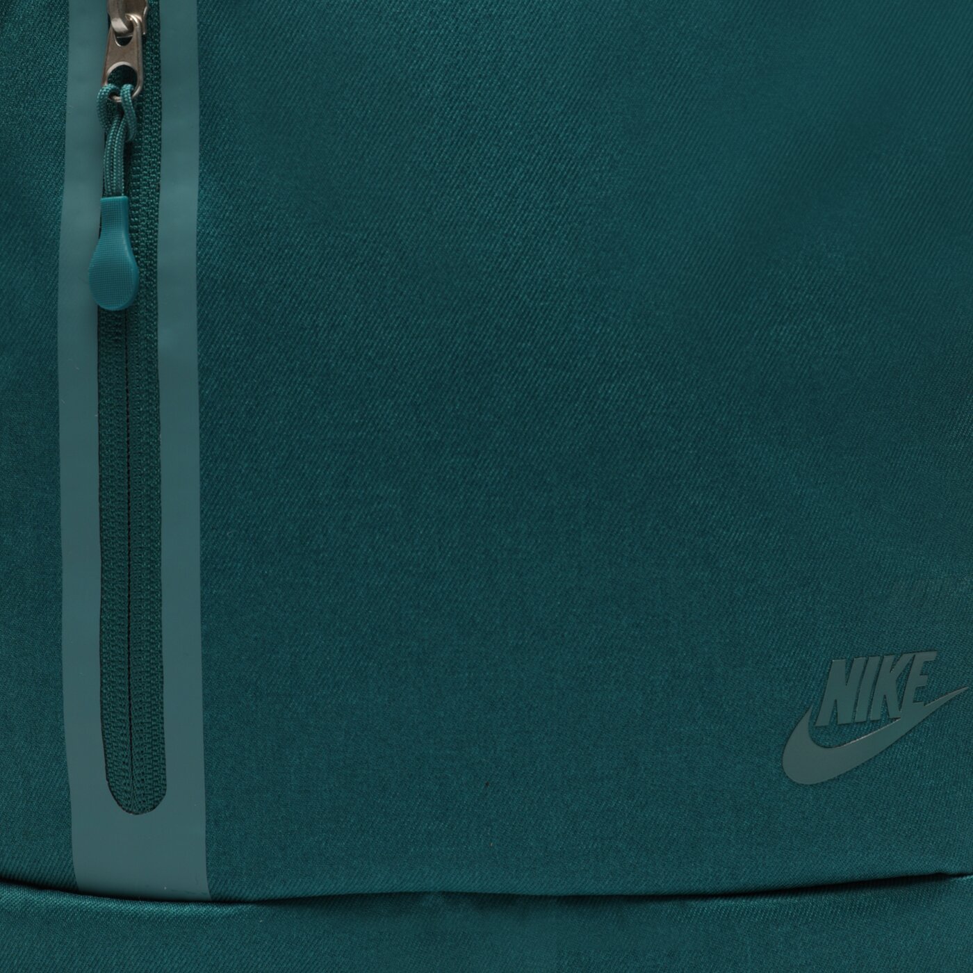 Детска раница NIKE РАНИЦА NK ELMNTL PRM BKPK dn2555-381 цвят зелен