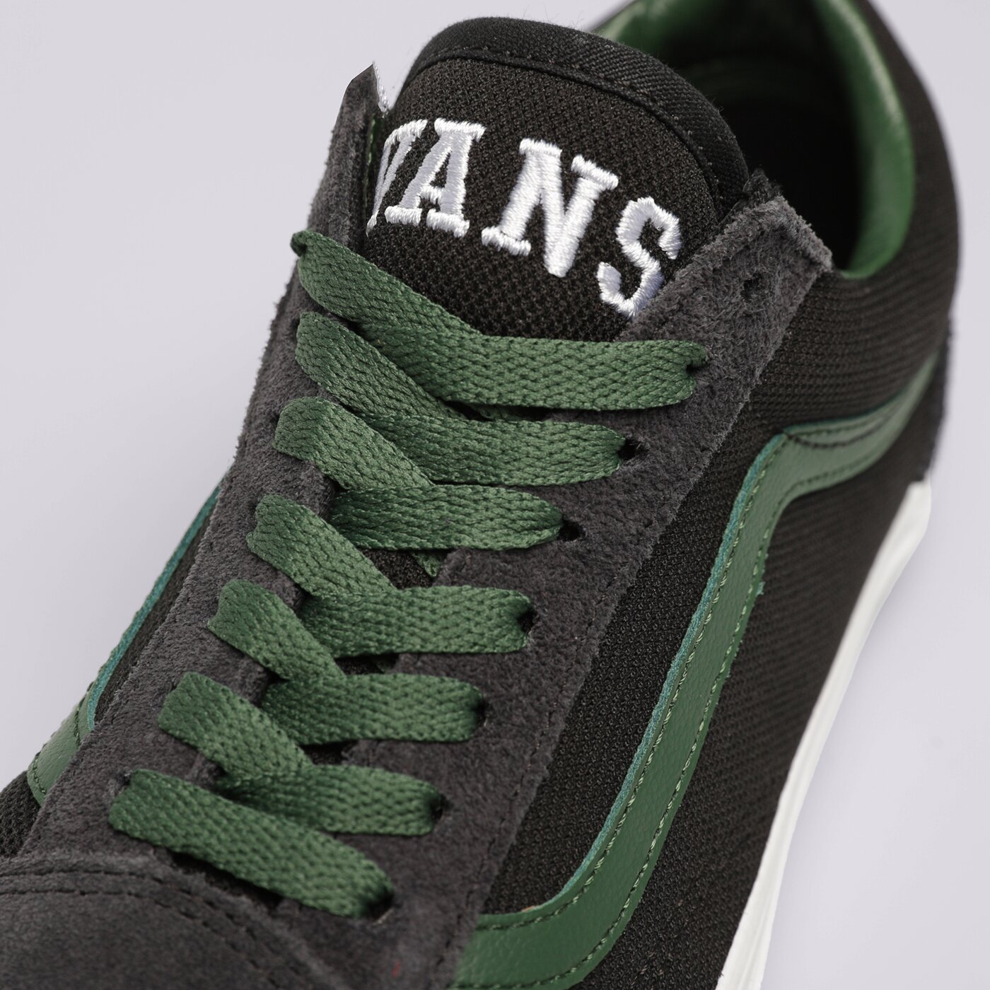 Мъжки маратонки VANS OLD SKOOL  vn0005ufy4c1 цвят зелен