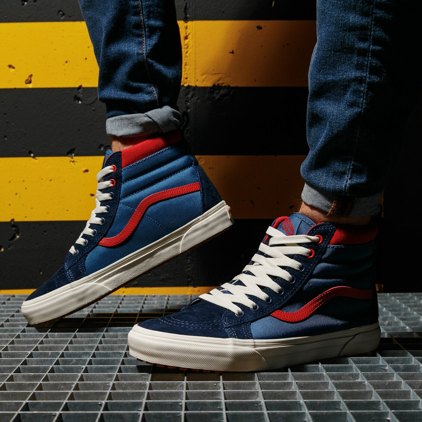 Мъжки маратонки VANS UA SK8-HI MTE vn0a4bv72up1 цвят син