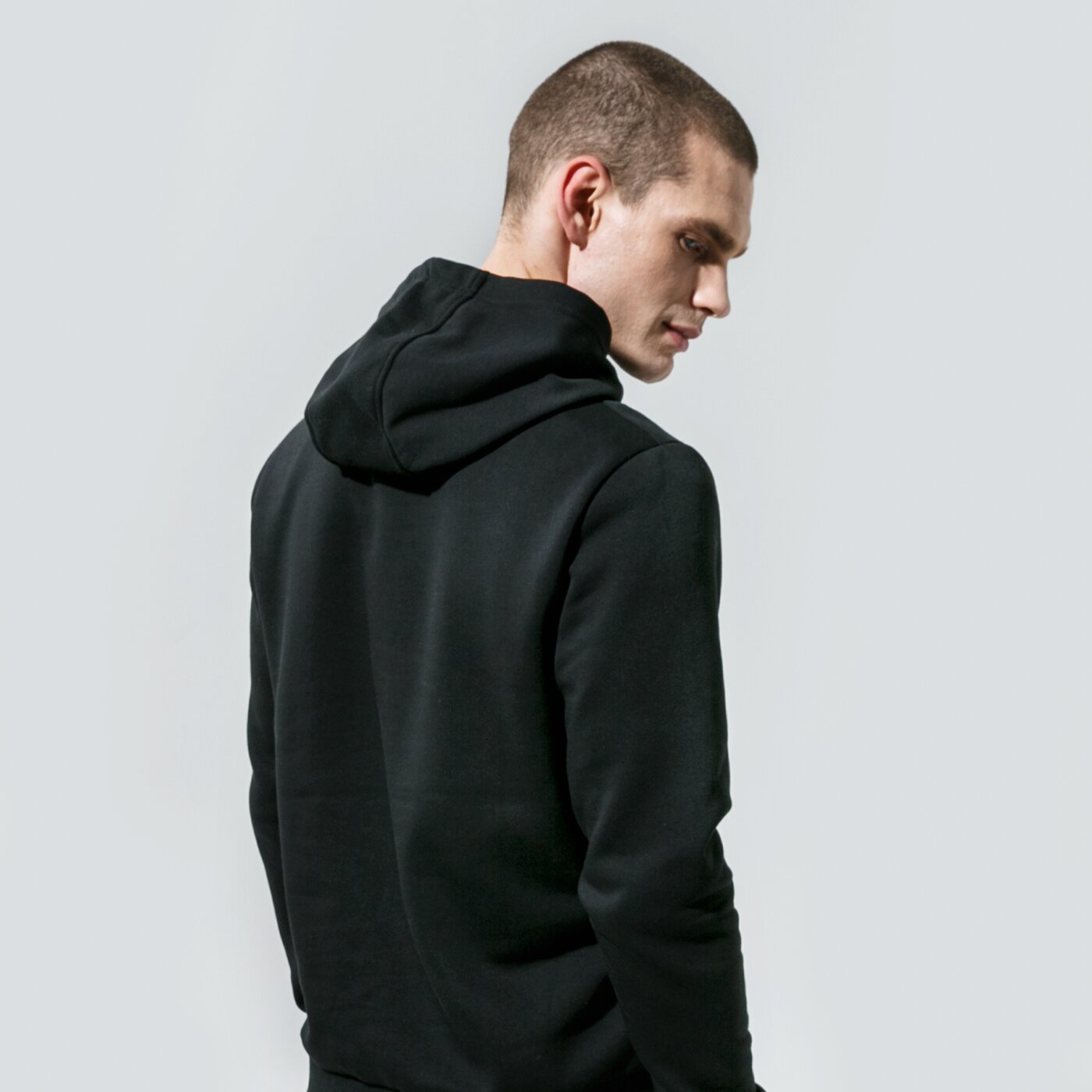 Мъжки суичър NEW ERA СУИТЧЪР С КАЧУЛКА TEAM LOGO NEYYAN BLK  11863701 цвят черен