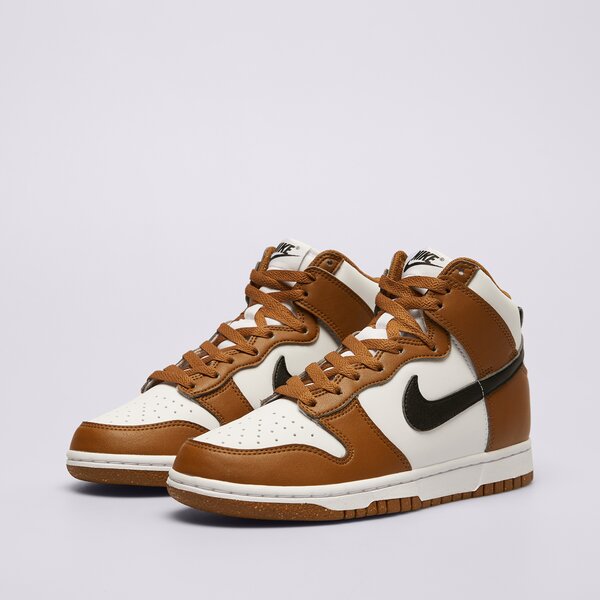 Дамски маратонки NIKE W DUNK HIGH NN fv5960-200 цвят бял