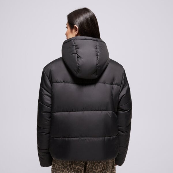 Дамско зимно яке NIKE ЯКЕ ЗИМНО W NSW TF SYNFL NK CLSC PFR fz5899-010 цвят черен