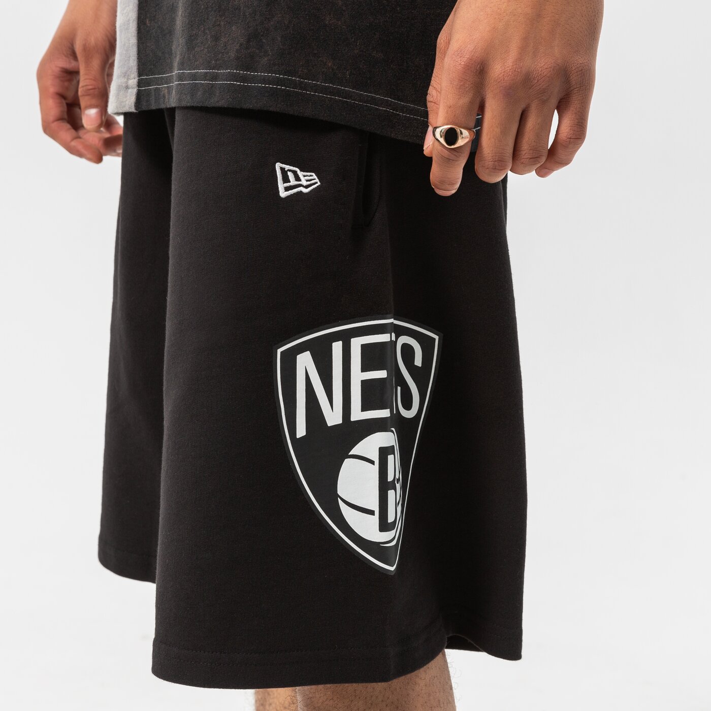 Мъжки къси панталони NEW ERA  ПАНТАЛОНИ WASHED   PACK TEAM LOGO BROOKLYN NE 13083853 цвят черен