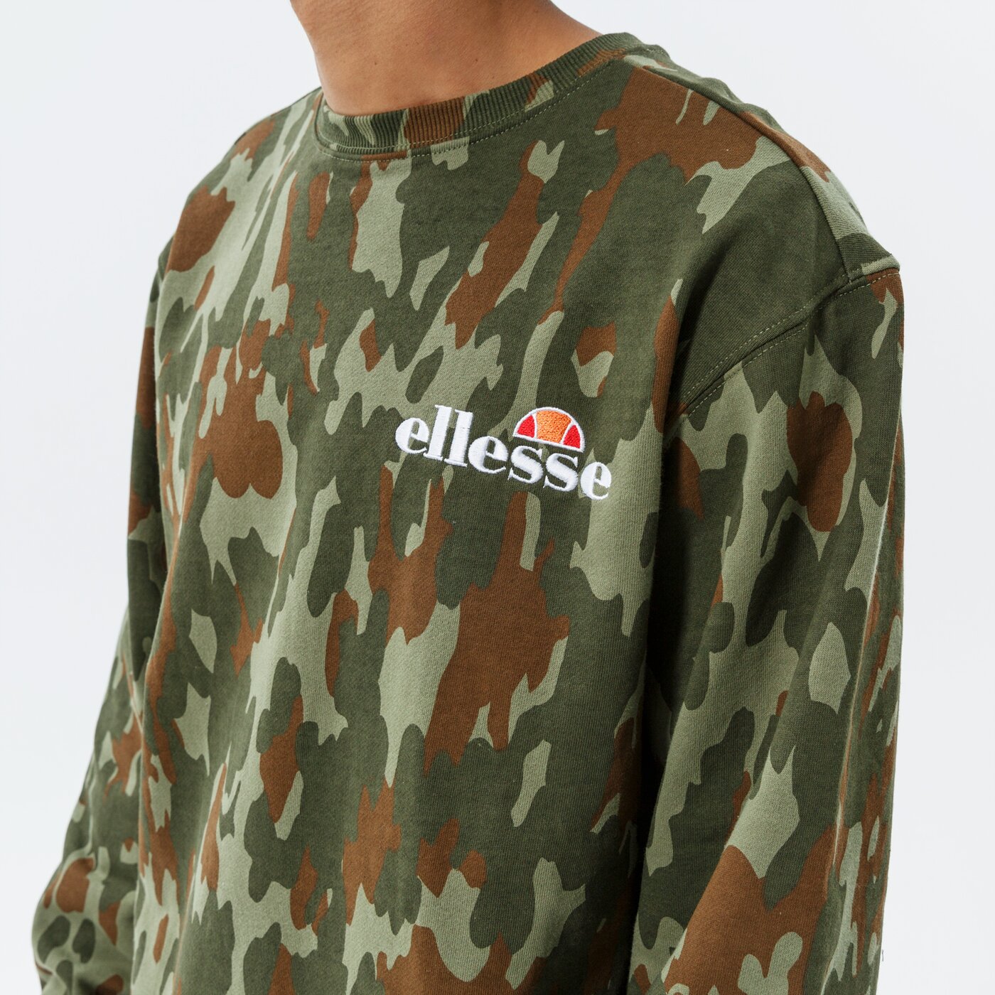 Мъжки суичър ELLESSE СУИТЧЪР FIERRO CAMO SWEATSHIRT KHA shk12432506 цвят многоцветен