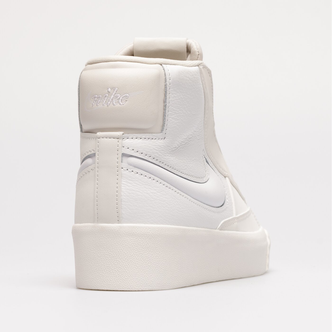 Дамски маратонки NIKE BLAZER MID VICTORY  dr2948100 цвят многоцветен